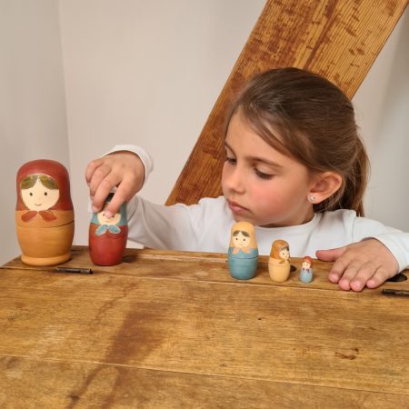 Egmont Toys festhető fa játék Matrioshka